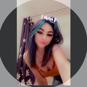 Meet your Posher, Alexis